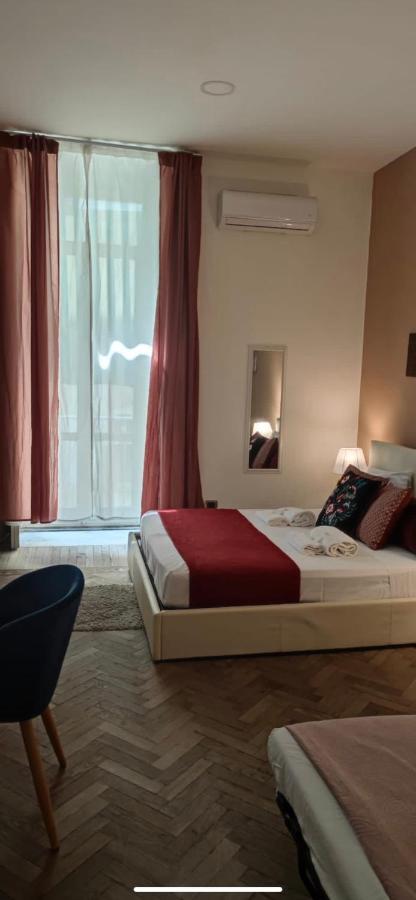 Bed and Breakfast Domus Luigi Leone II Neapel Exterior foto