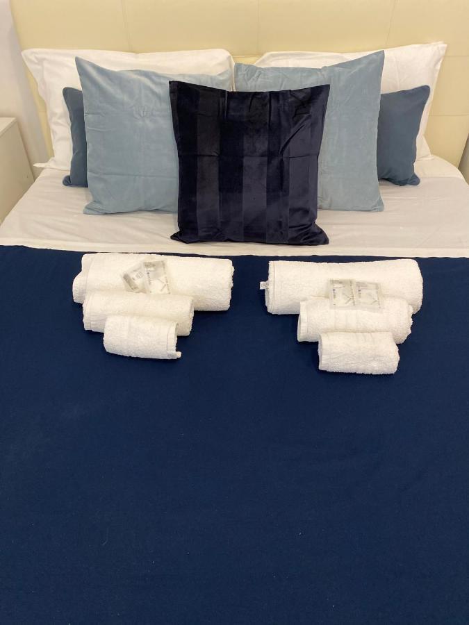 Bed and Breakfast Domus Luigi Leone II Neapel Exterior foto